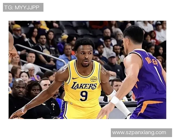 球迷炸锅:湖人这一行为引热议! 球迷炸锅:湖人这一行为引热议!